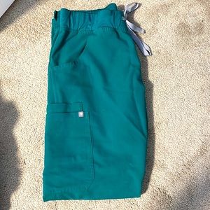 FIGS Cargo Scrub Pant (Hunter Green)